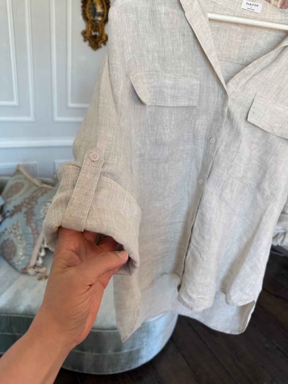 As new Aritzia BABATON button down shirt size large Babaton
Utility Linen Shirt - Picture 11 of 16